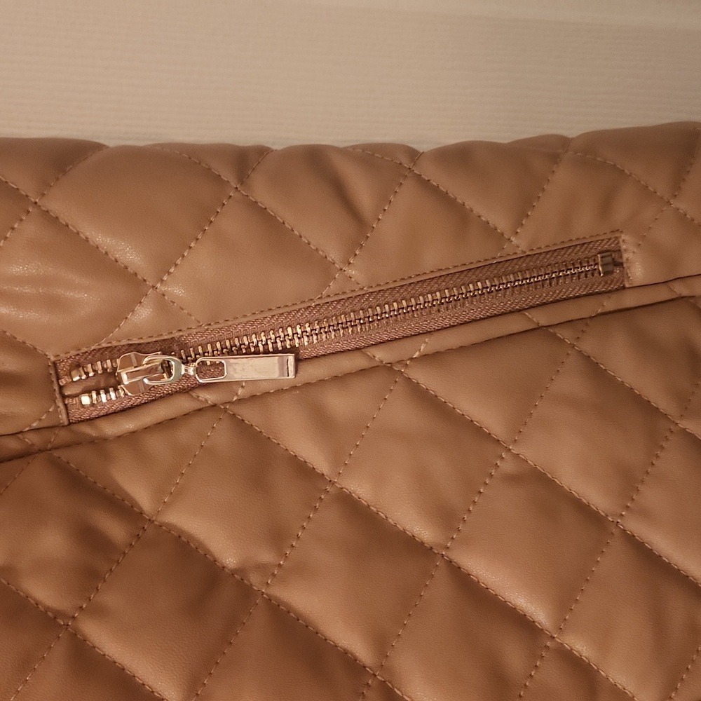 Vest - Picture 4 of 6